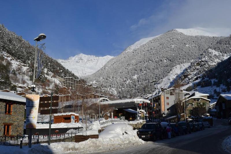 Aparthotel Poblado Arinsal Esterno foto
