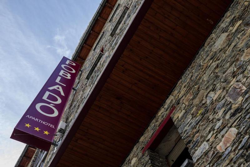 Aparthotel Poblado Arinsal Esterno foto